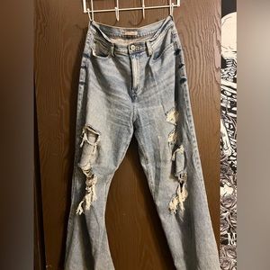 Wide legged jeans